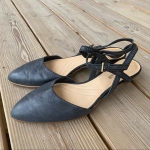 Clarks Size 10 Black Leather Slingback Pumps